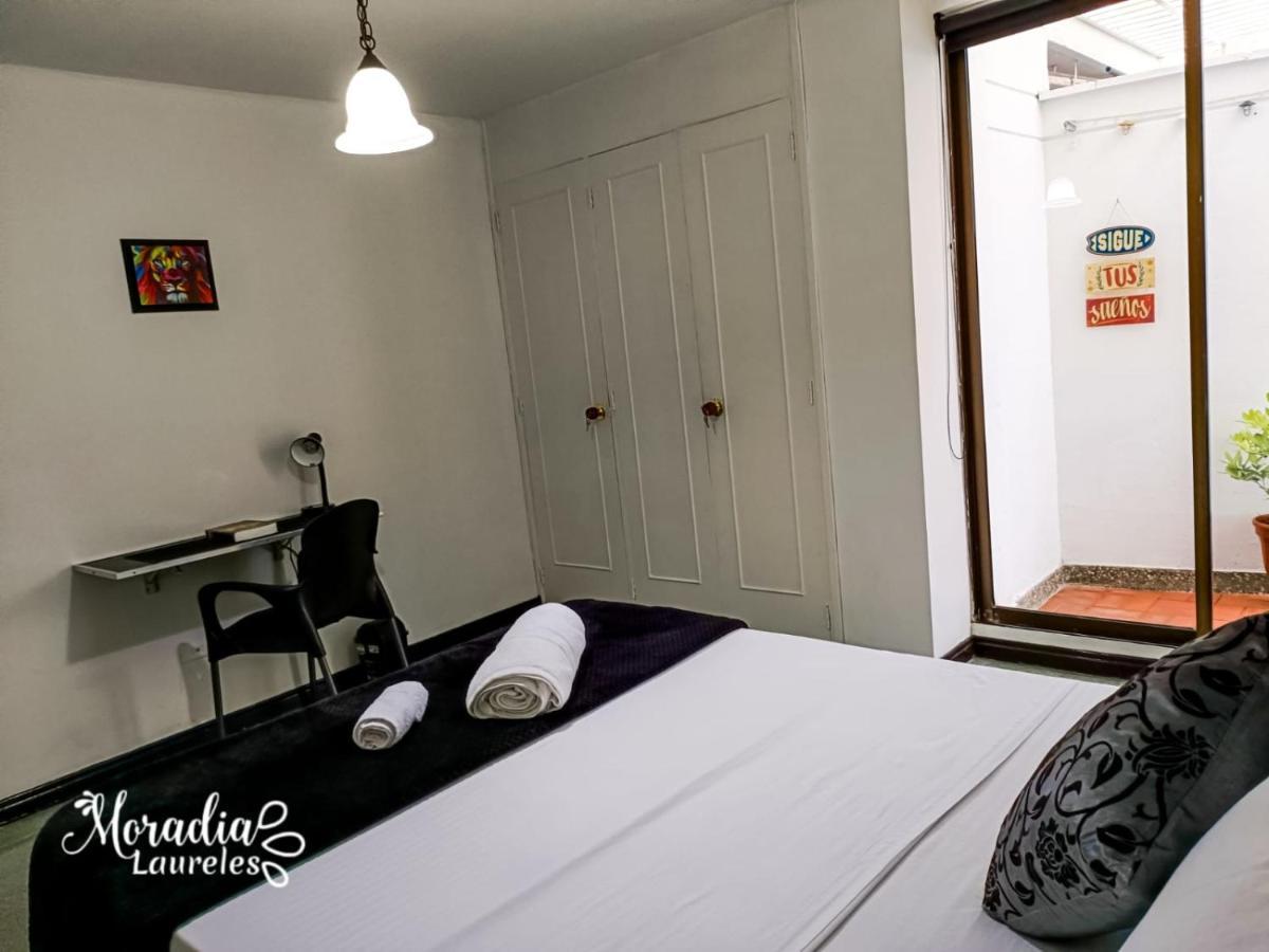 Moradia Laureles Medellin Apartment Bagian luar foto