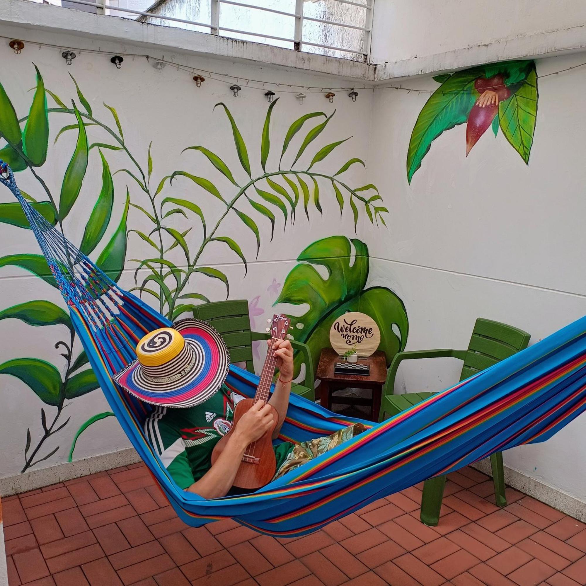 Moradia Laureles Medellin Apartment Bagian luar foto